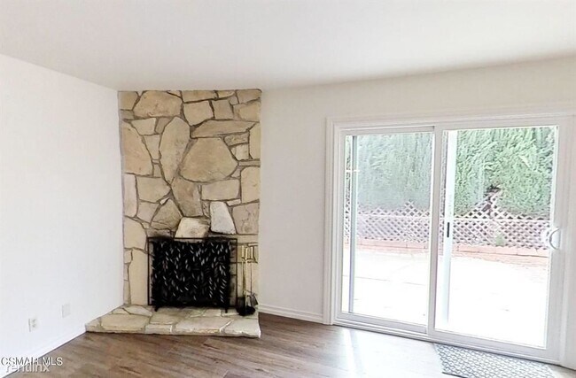 Building Photo - 4 br, 2 bath House - 2542 Sirius St