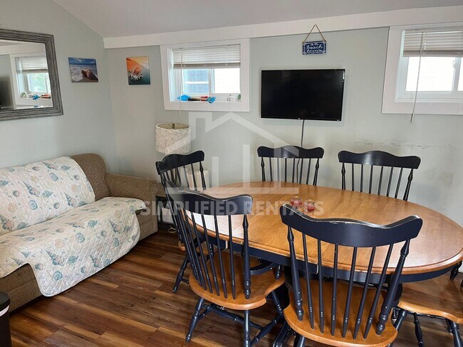 Foto del edificio - 7 Perkins Ave