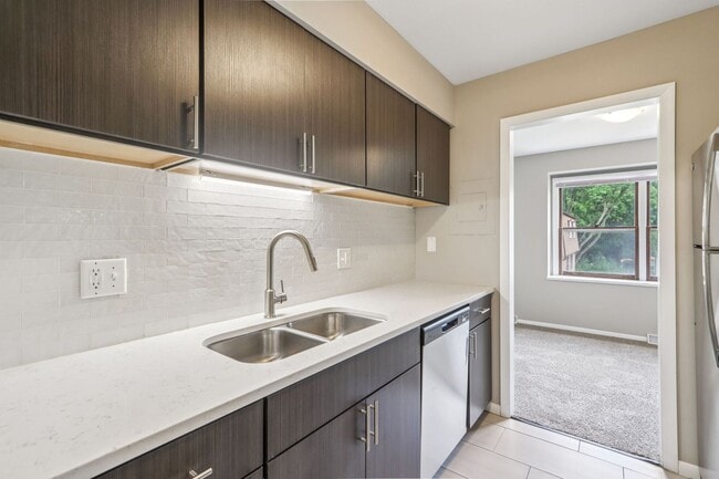 Interior Photo - Woodland Reserve Apartments