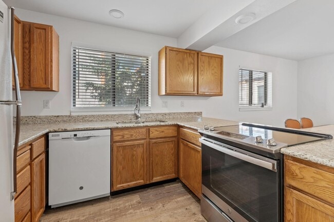 Building Photo - 1650 Upper Ironhorse Loop