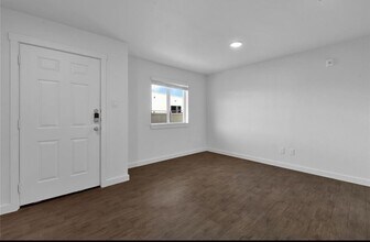 Building Photo - 12603 Telge Rd