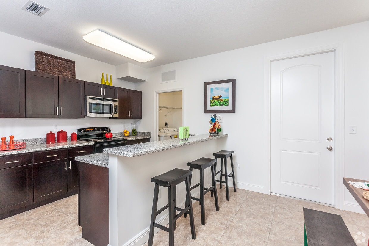 Foto principal - Green Turtle Club - Townhomes