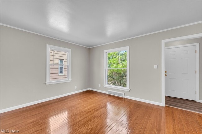 Building Photo - 21106 Gardenview Dr