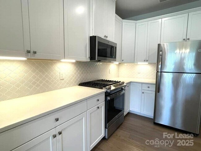 Foto del edificio - 10476 Dalton Woods Ct NW