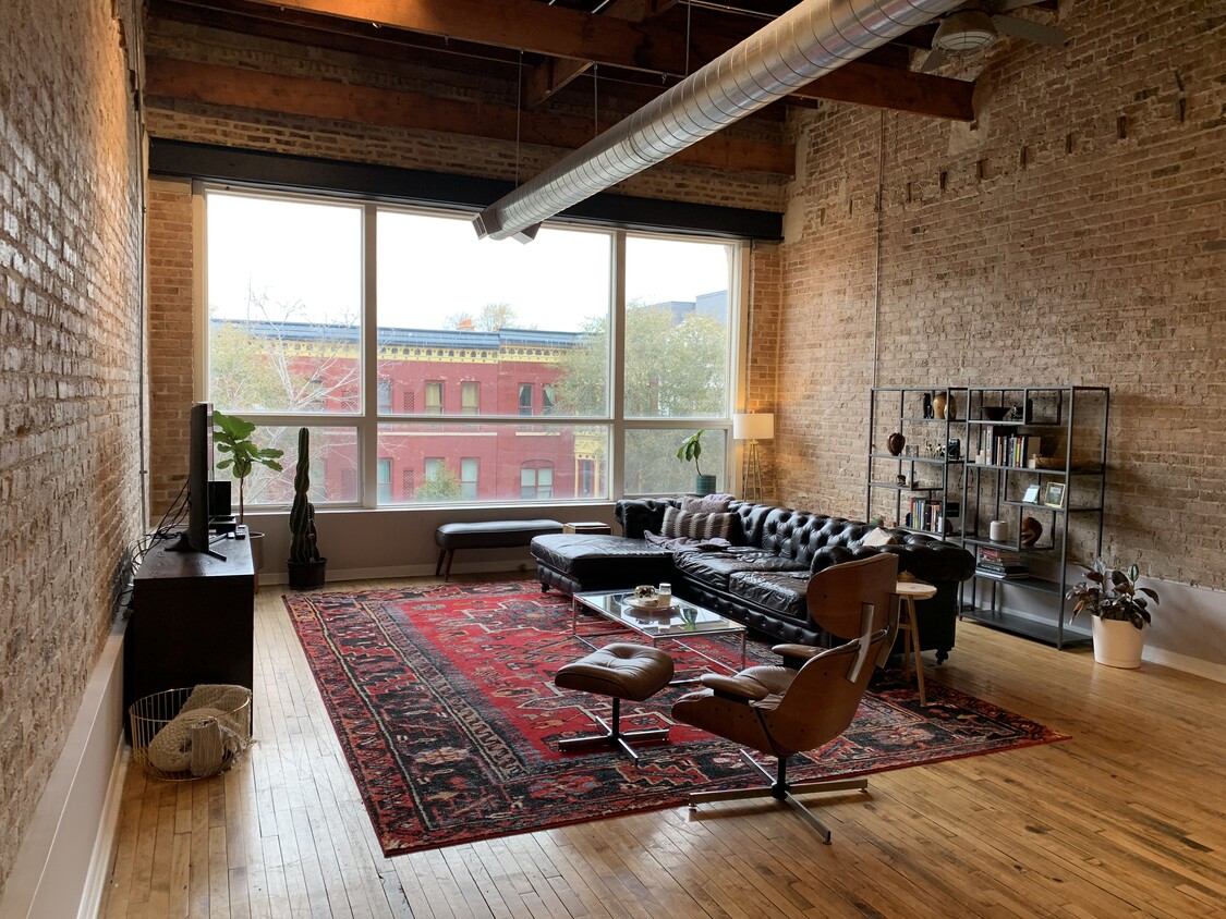 Foto principal - 1743 W Division St