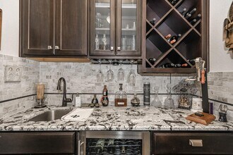 Building Photo - 6110 Meadow Bluff Ct