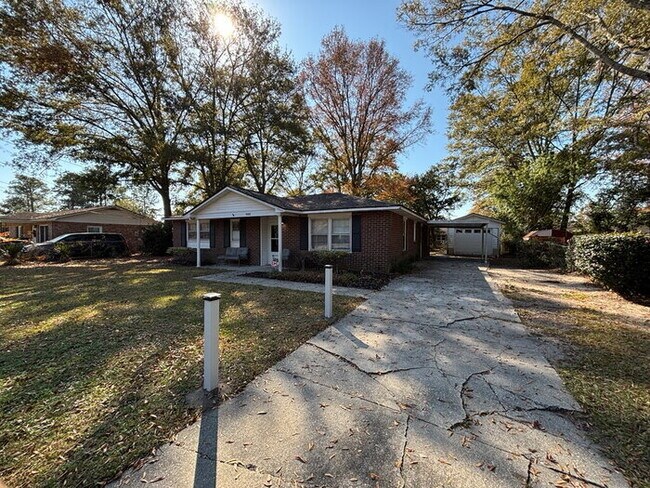 Building Photo - 4411 Donwood Dr