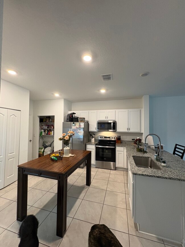 Building Photo - 49 Tidal Beach Ave