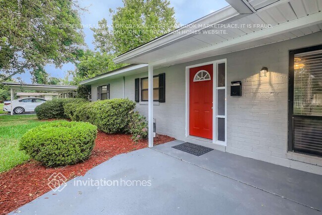 Building Photo - 2560 Eastill Dr