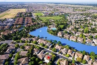 Building Photo - 171 Vista Cove Cir