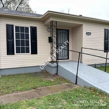 Building Photo - 2538 Stovall Dr