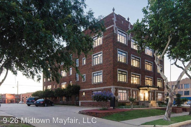 Building Photo - 1315 N Broadway Pl