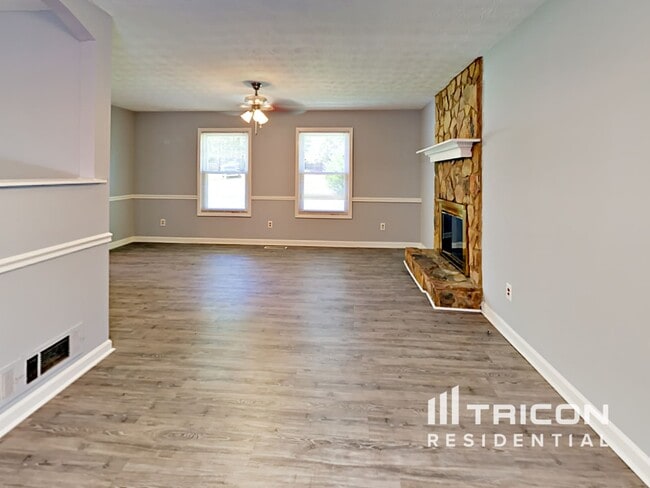 Building Photo - 3680 Ashley Woods Dr