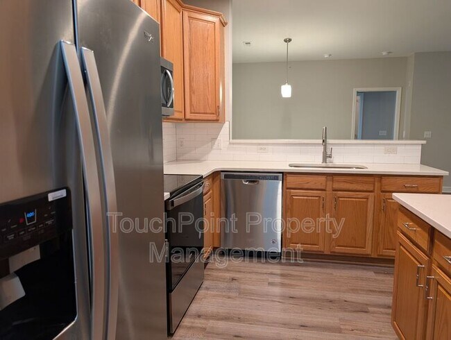Building Photo - 16246 Redstone Mountain Ln