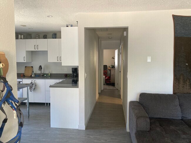 Foto del edificio - 5915 SE Carlton St