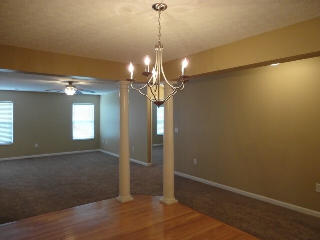 Foto del edificio - 5145 Oak Creek Trail
