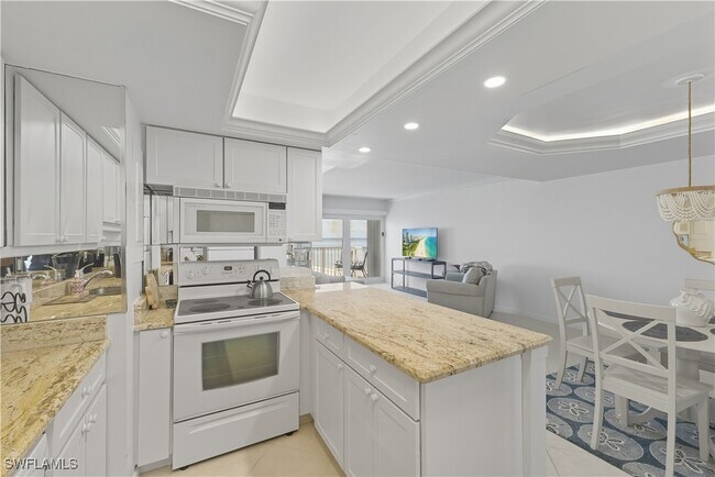 Building Photo - 3443 Gulf Shore Blvd N