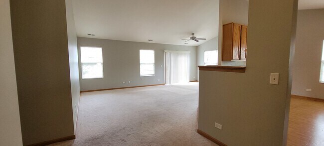 Building Photo - 24125 Walnut Cir