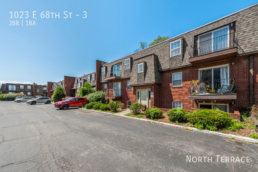 Primary Photo - 1023 E 68th St