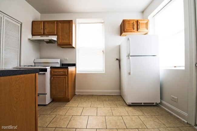 Foto del edificio - 4853 S Prairie Ave