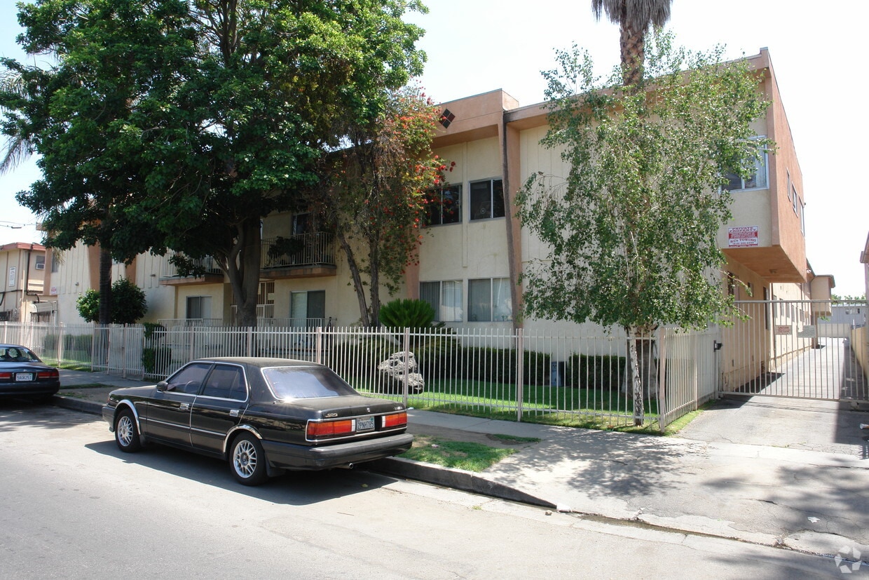 Primary Photo - Orozco Villas