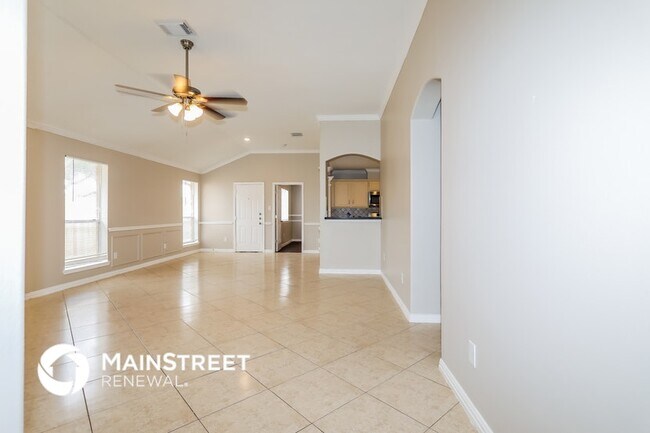 Building Photo - 16811 Creek Trail