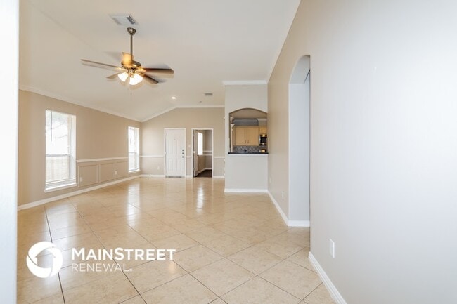 Foto del edificio - 16811 Creek Trail