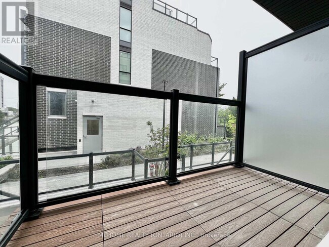Photo du bâtiment - 3425-C33425 Sheppard Ave E