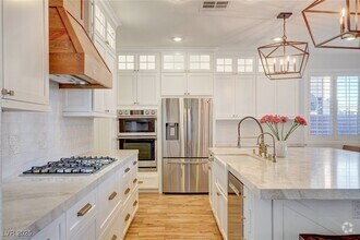 Building Photo - 5434 Fawn Chase Way