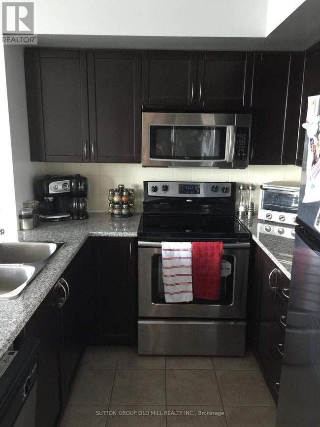 Building Photo - 208-2208 Enfield Pl