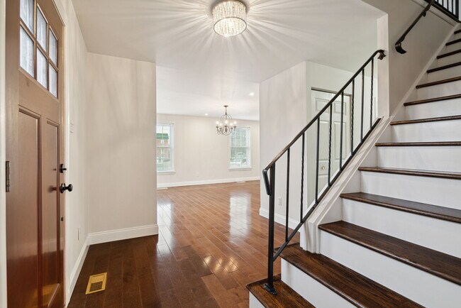 Vestíbulo - 100 Rennard Ter