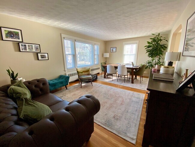 Building Photo - 7 Mangano Ct