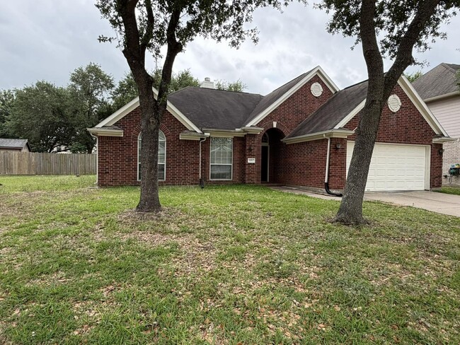 Foto del edificio - 8011 Aspen Dr