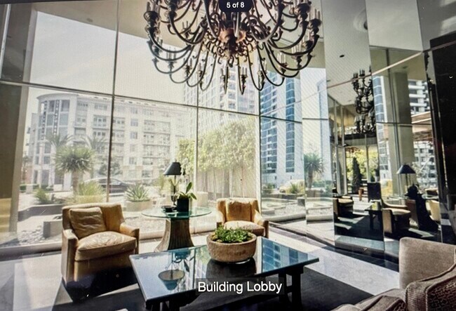 Lobby - 10701 Wilshire Blvd