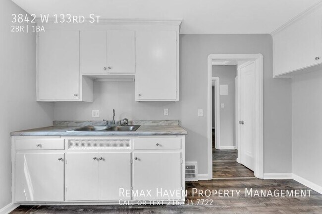 Building Photo - 3842 W 133rd St Up Cleveland, OH  - Spacio...