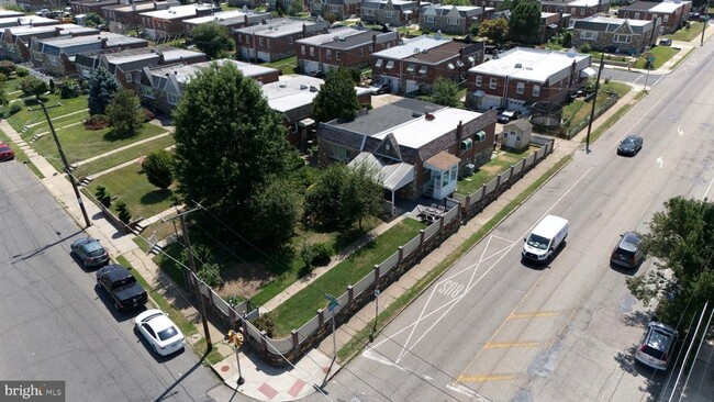 Building Photo - 1600 Fox Chase Rd