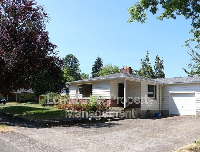 Foto del edificio - 3255 NW Fillmore Ave
