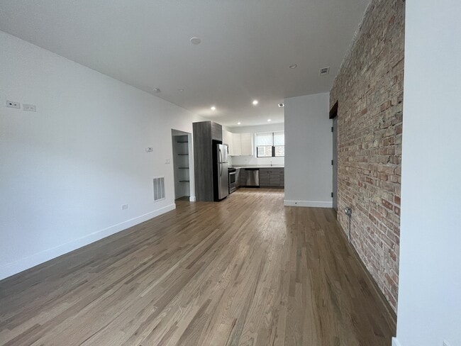 Foto del edificio - 1303 S California Ave