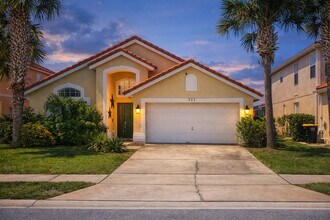 Building Photo - 525 Paloma Dr