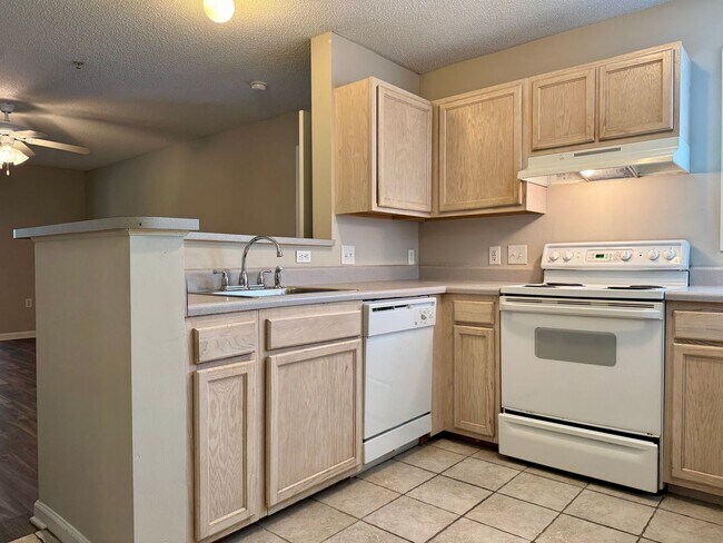 Building Photo - 3730 Pardue Woods Pl
