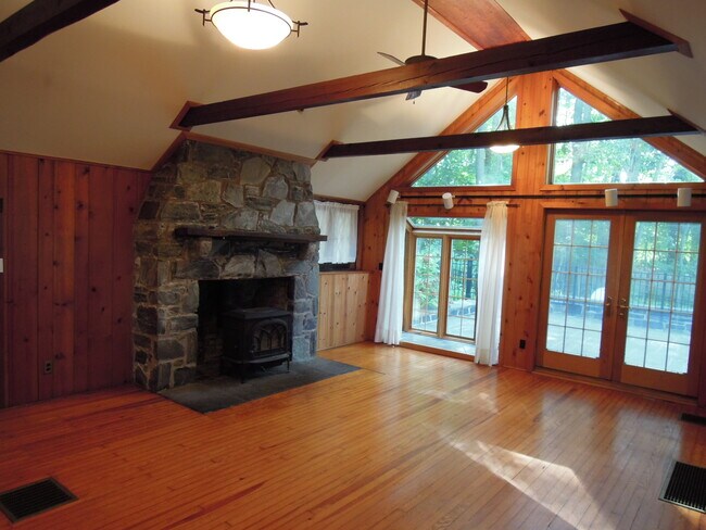 Building Photo - 506 King of Prussia Rd