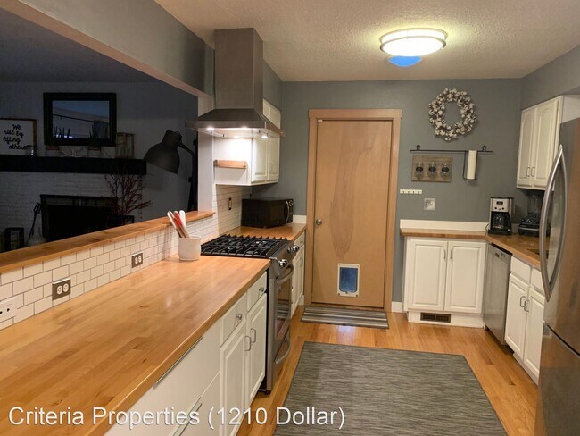 Foto del edificio - 3 br, 1 bath House - 1210 Dollar Street