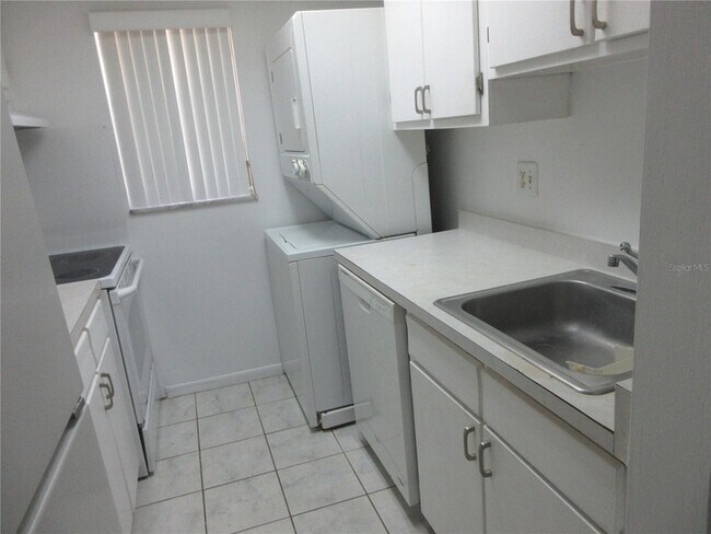 Foto del edificio - 2410 SE 16th Ave