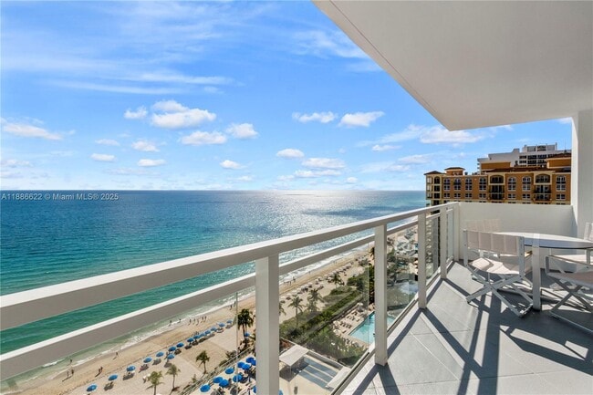 Foto del edificio - 2030 S Ocean Dr