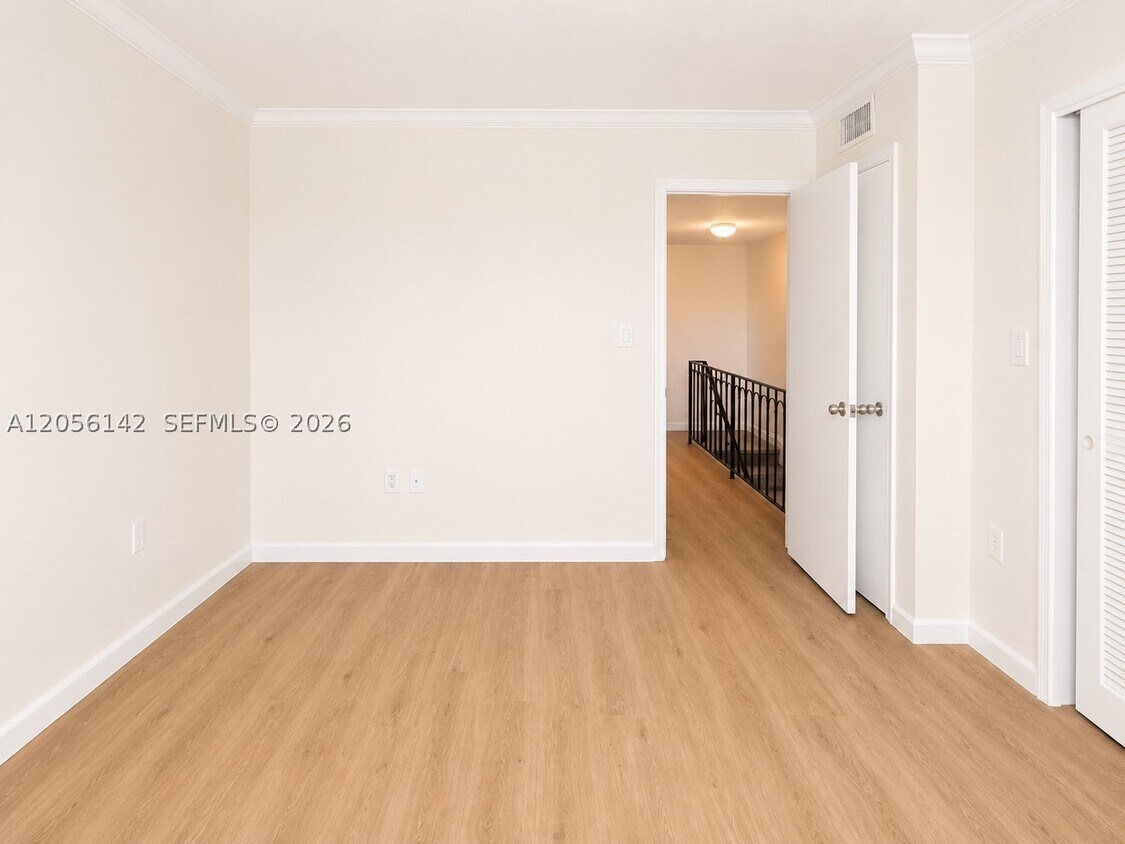 Foto del edificio - 1607 NE 105th St