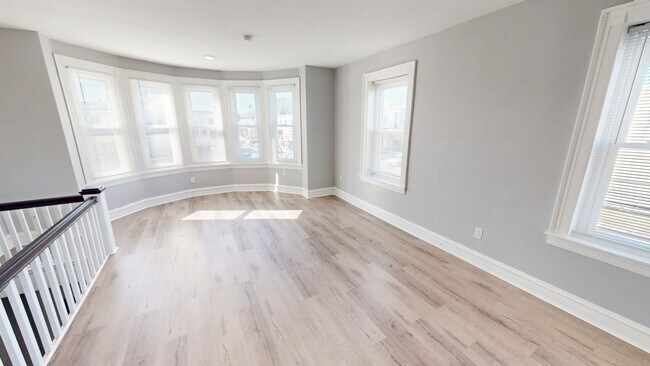 Foto del edificio - 5861 Cedar Ave