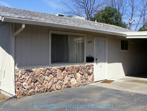 Building Photo - 1208 Franmor Ct