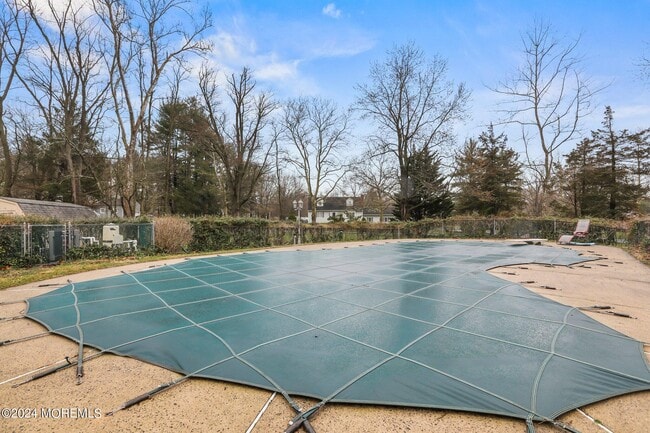 Building Photo - 2 Sweet Briar Ln