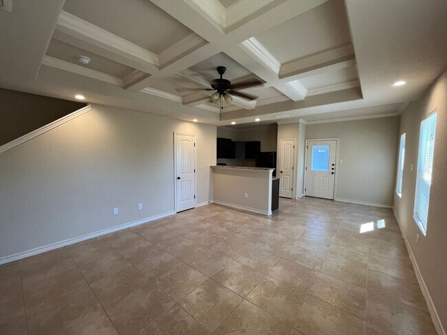 Foto del edificio - 6619 Mia Way