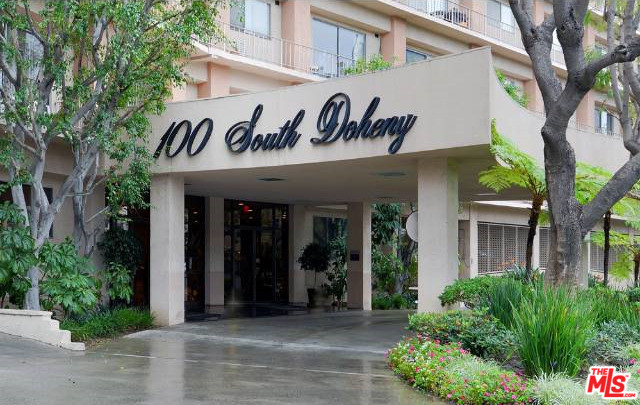 Primary Photo - 100 S Doheny Dr